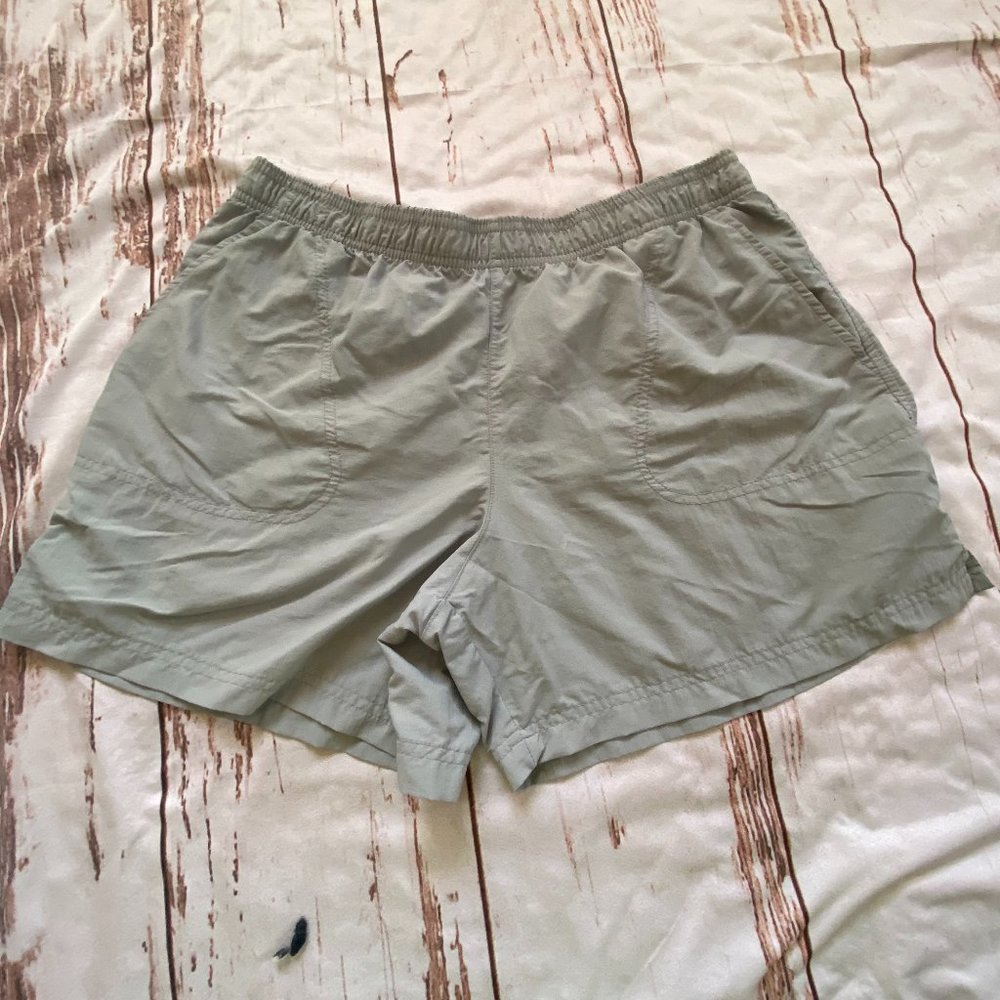 Columbia light weight drawstring shorts-gray-sz Lg